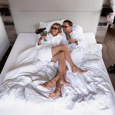 Brandgut - Vor Freude Glühen Gasthof Viehhofen